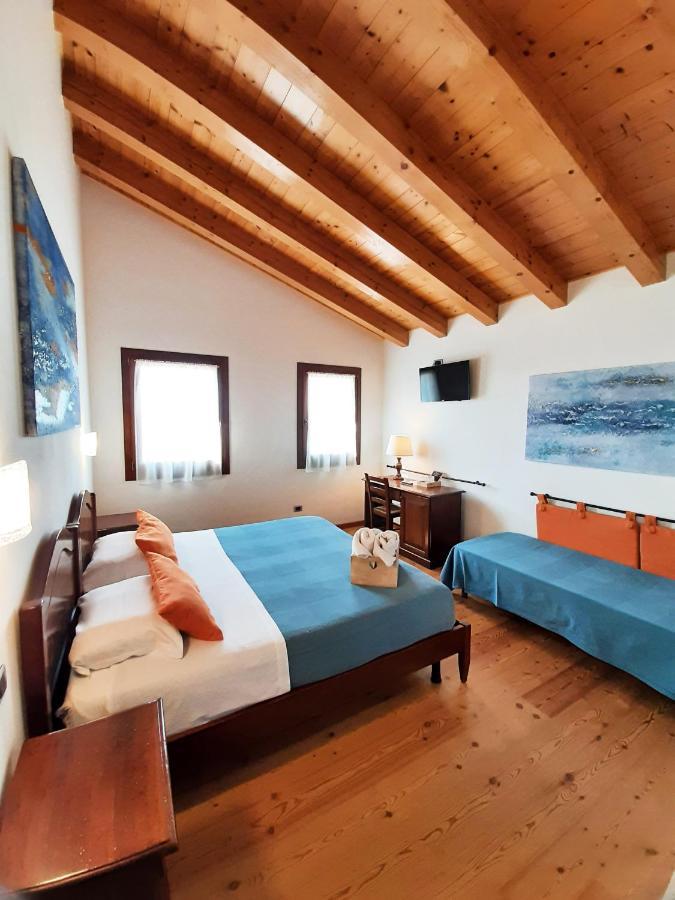 Le Cipressine Farm stay *